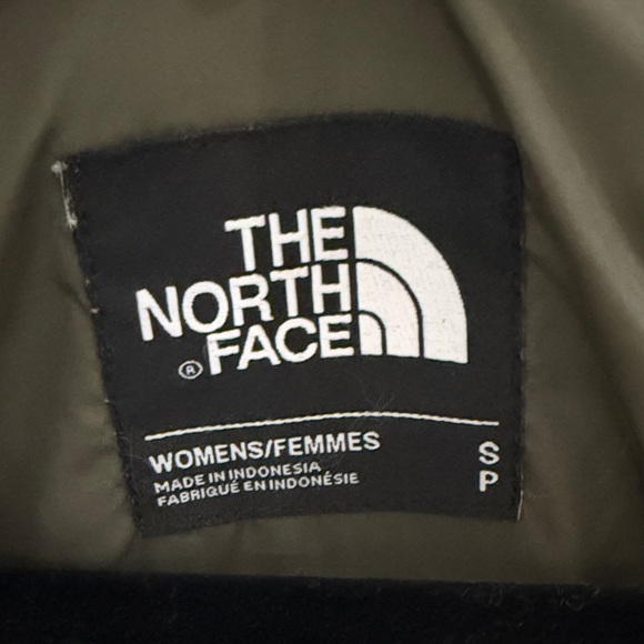 The North Face Women's Olive Puffer Jacket with Faux Fur Trim - Picture 2 of 6